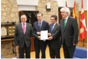 Acto de la firma del Convenio CES CEI Triangular Universidades