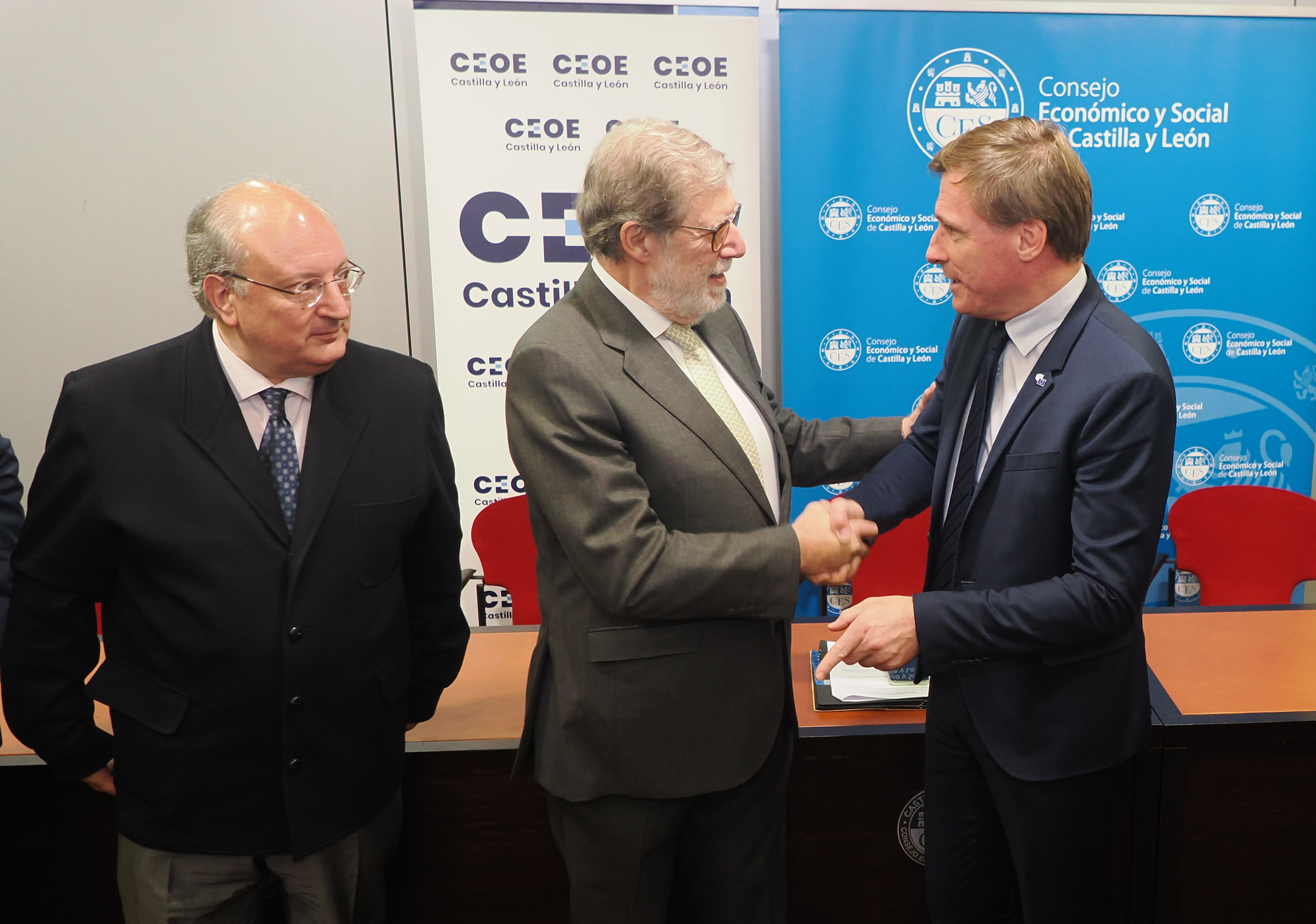 presidentes CESE saluda a CEOE CyL