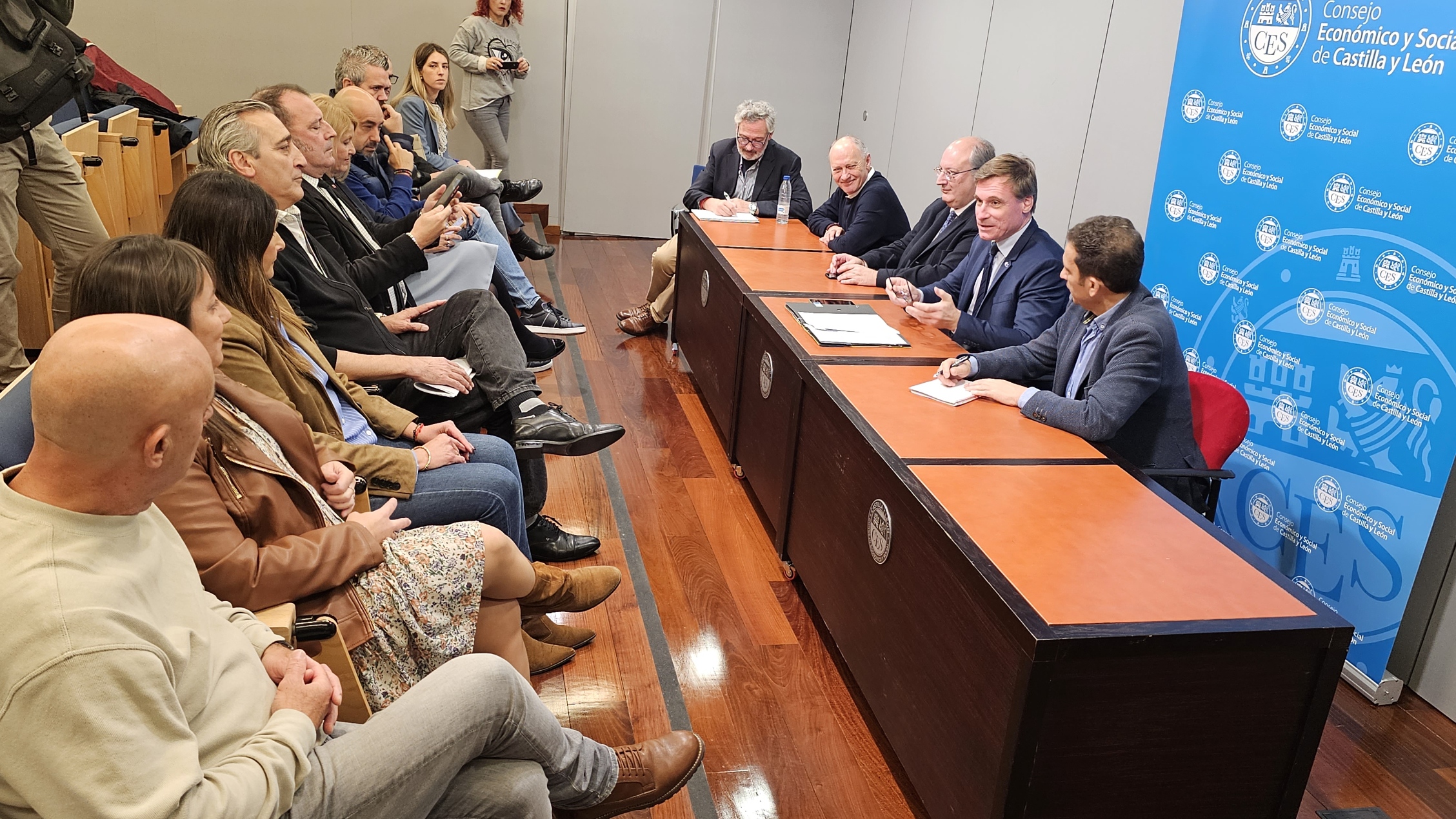 Reunión del presidente del CESE con CCOO CyL y UGT CyL